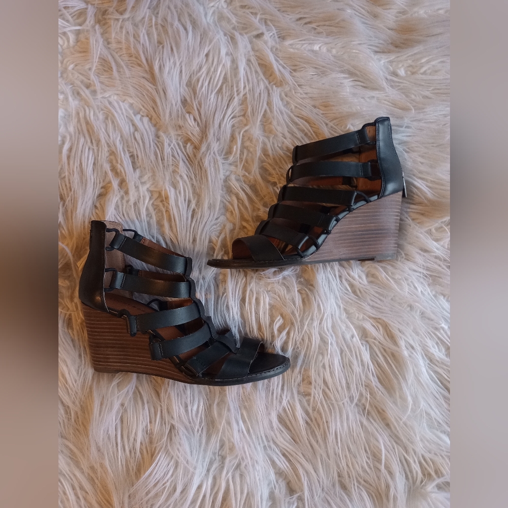 Lucky Brand brown sandal wedges